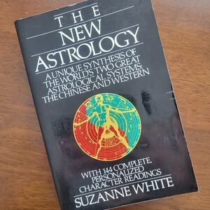 The New Astrology by Suzanne White (paperback book)